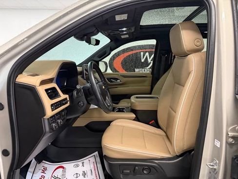 Used 2024 Chevrolet Tahoe Premier w/ Premium Package image 11