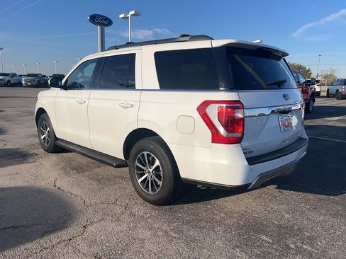 Used 2018 Ford Expedition XLT w/ Equipment Group 201A image 3