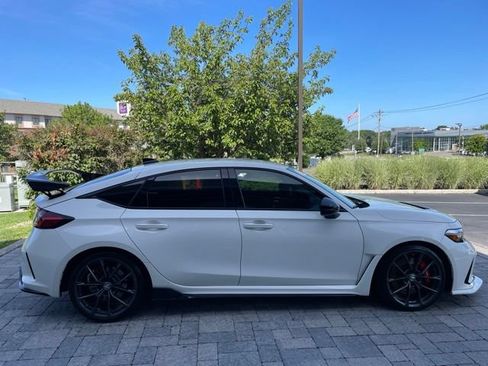Used 2025 Honda Civic Type R image 7
