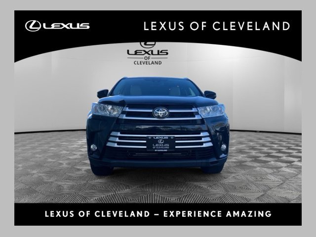 Used 2019 Toyota Highlander XLE AWD/4WD image 1