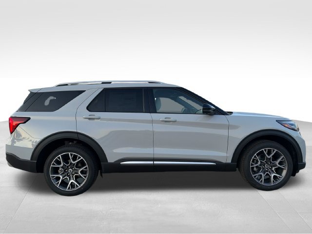 New 2027 Ford Explorer Platinum w/ 3.0L Ultimate Package AWD/4WD image 9