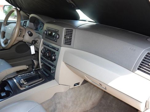 Used 2006 Jeep Grand Cherokee Laredo image 21