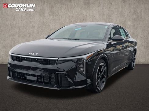 Used 2025 Kia K4 GT-Line w/ GT-Line Premium Package image 3