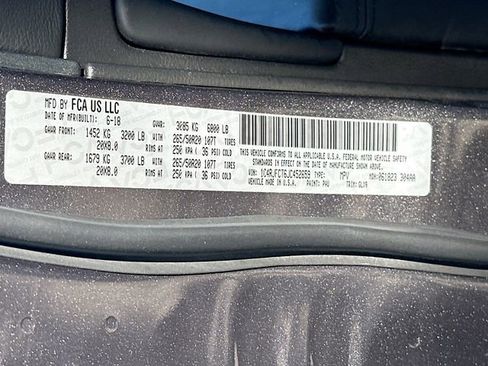 Used 2018 Jeep Grand Cherokee Overland image 33