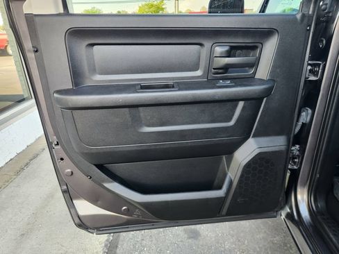 Used 2019 RAM 1500 Express w/ Wheel & Sound Group AWD/4WD image 18