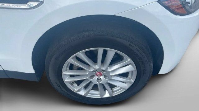 Used 2018 Jaguar F-PACE Prestige AWD/4WD image 5