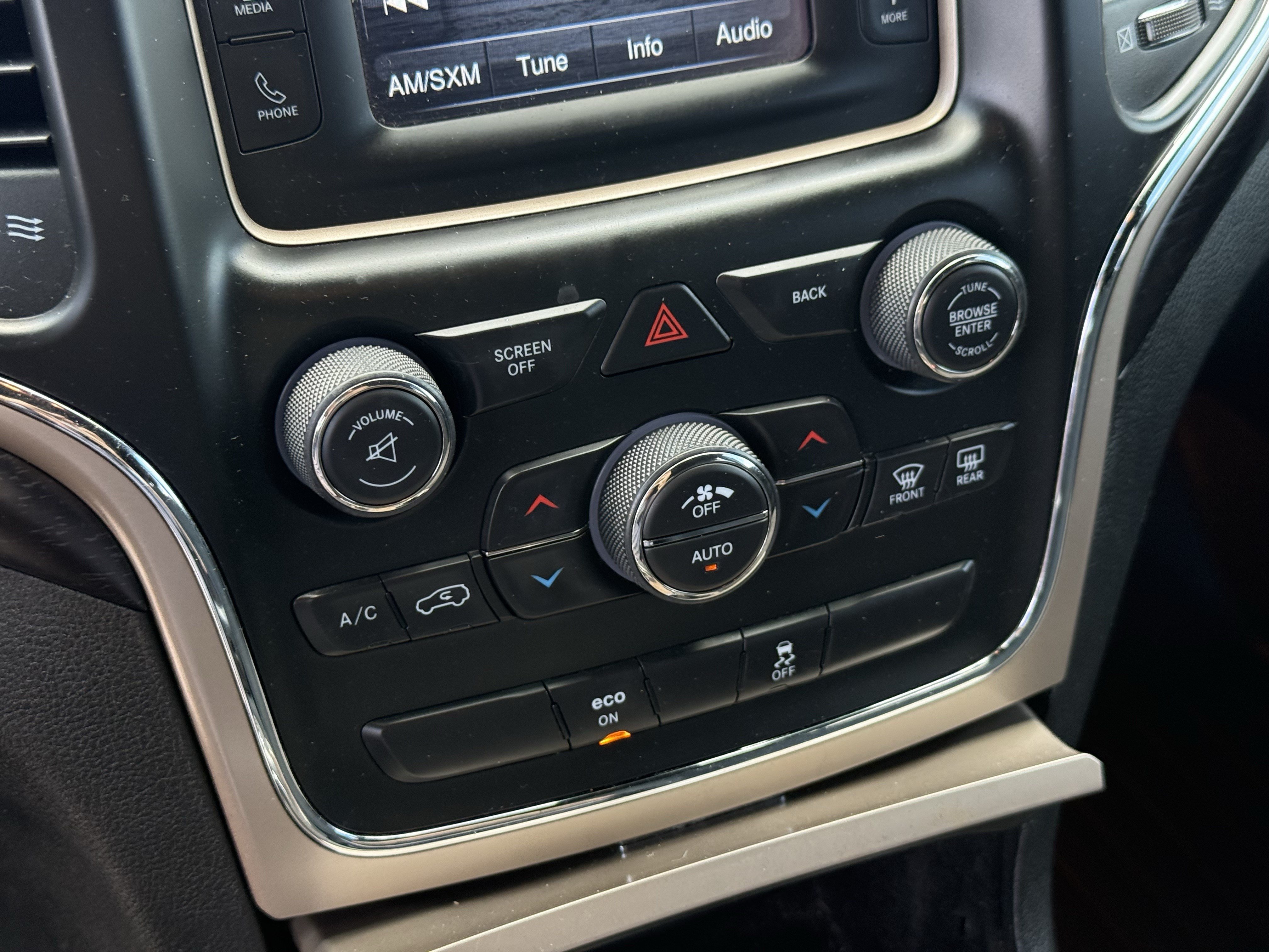 Used 2014 Jeep Grand Cherokee Laredo w/ Quick Order Package 23E RWD image 21
