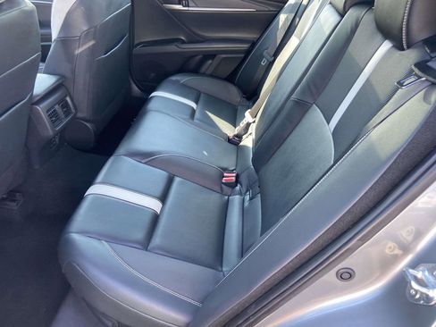 Used 2025 Toyota Camry SE FWD image 15