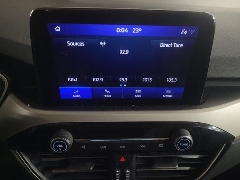 Used 2020 Ford Escape SE image 25