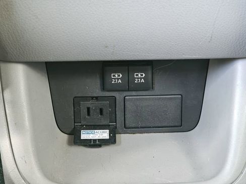 Used 2018 Toyota Highlander Limited Platinum image 18