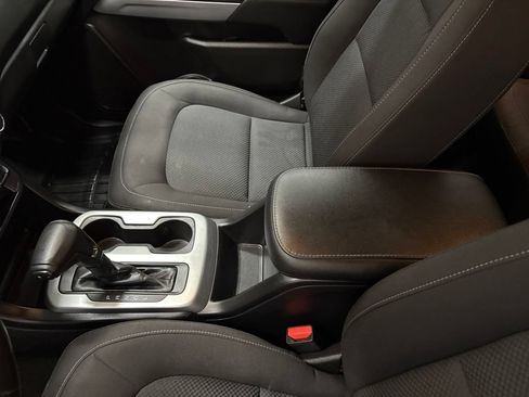 Used 2018 Chevrolet Colorado LT w/ LT Convenience Package AWD/4WD image 19