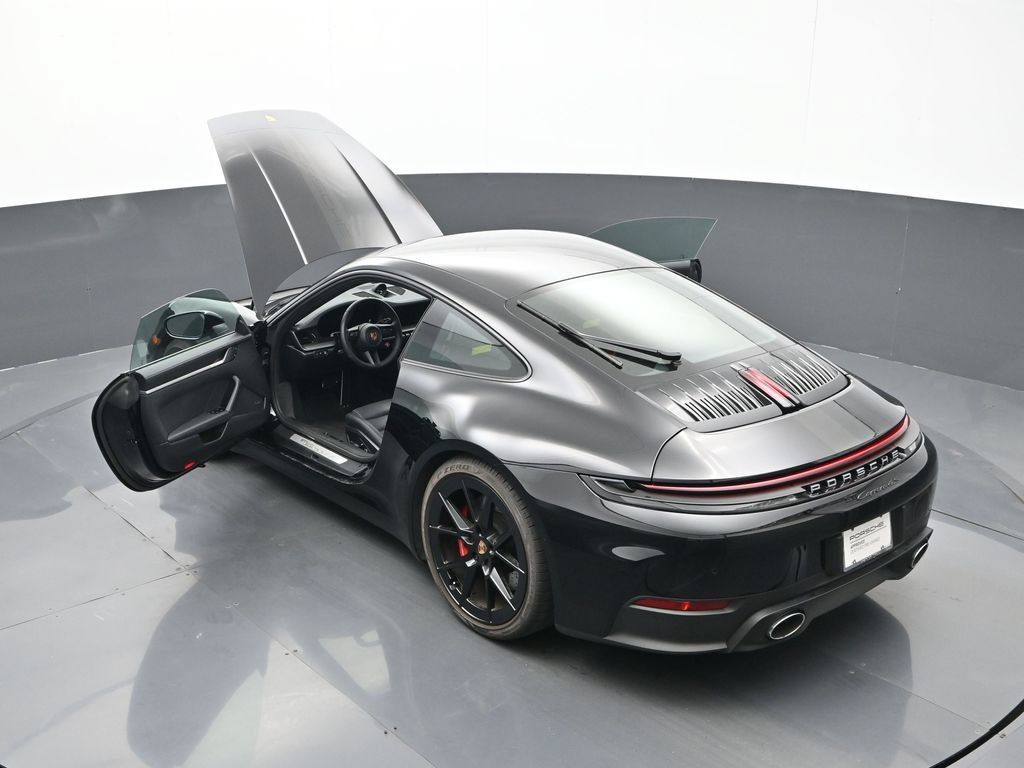 Certified 2026 Porsche 911 Carrera 4S AWD/4WD image 24