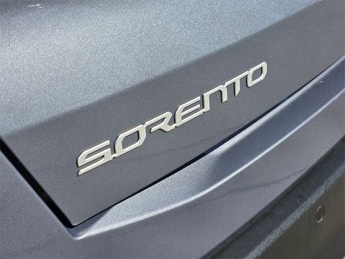 Certified 2024 Kia Sorento S image 16
