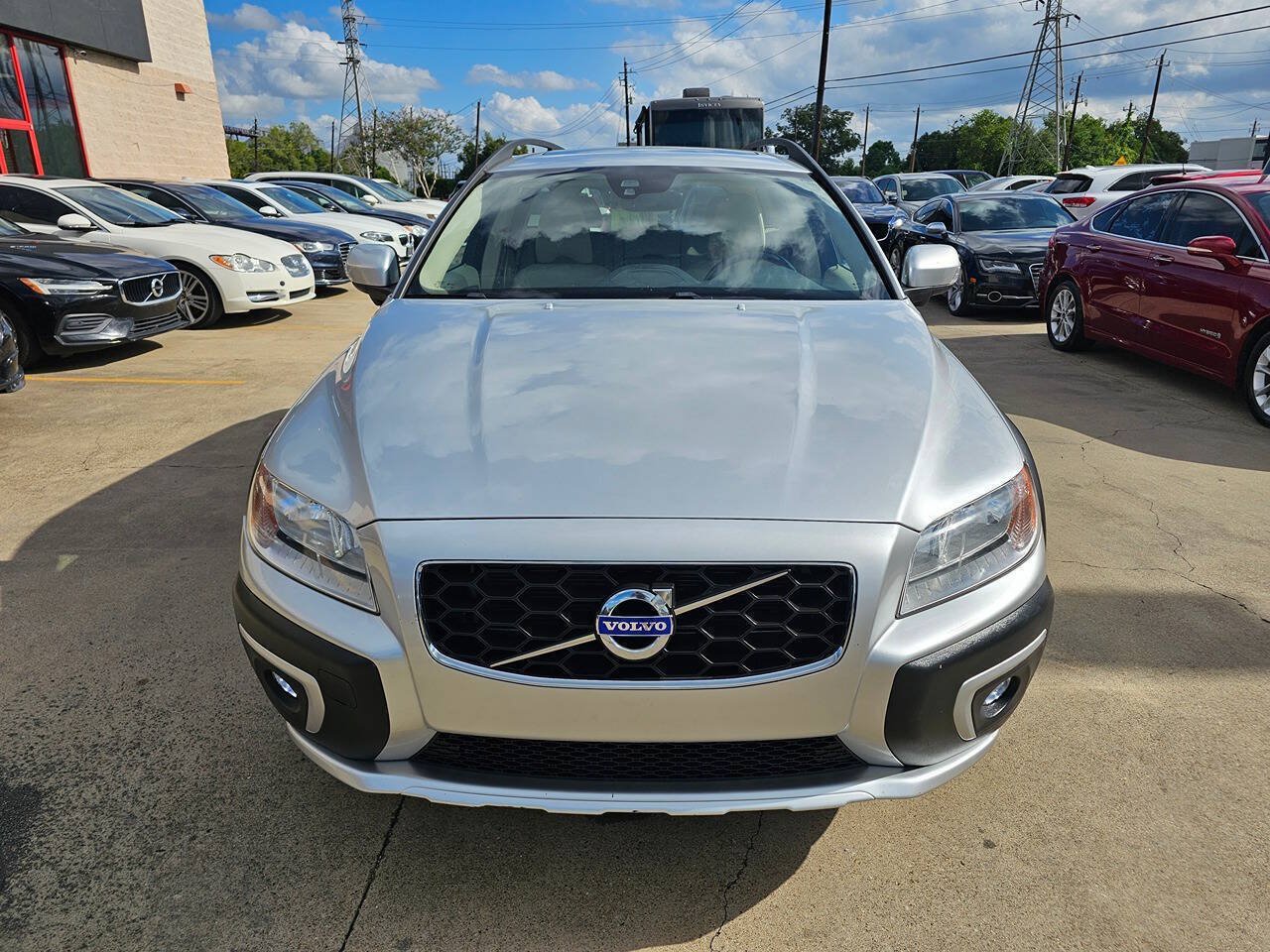 Used 2015 Volvo XC70 T5 Premier FWD image 2