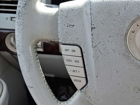 Used 2004 Lincoln Aviator 2WD image 22