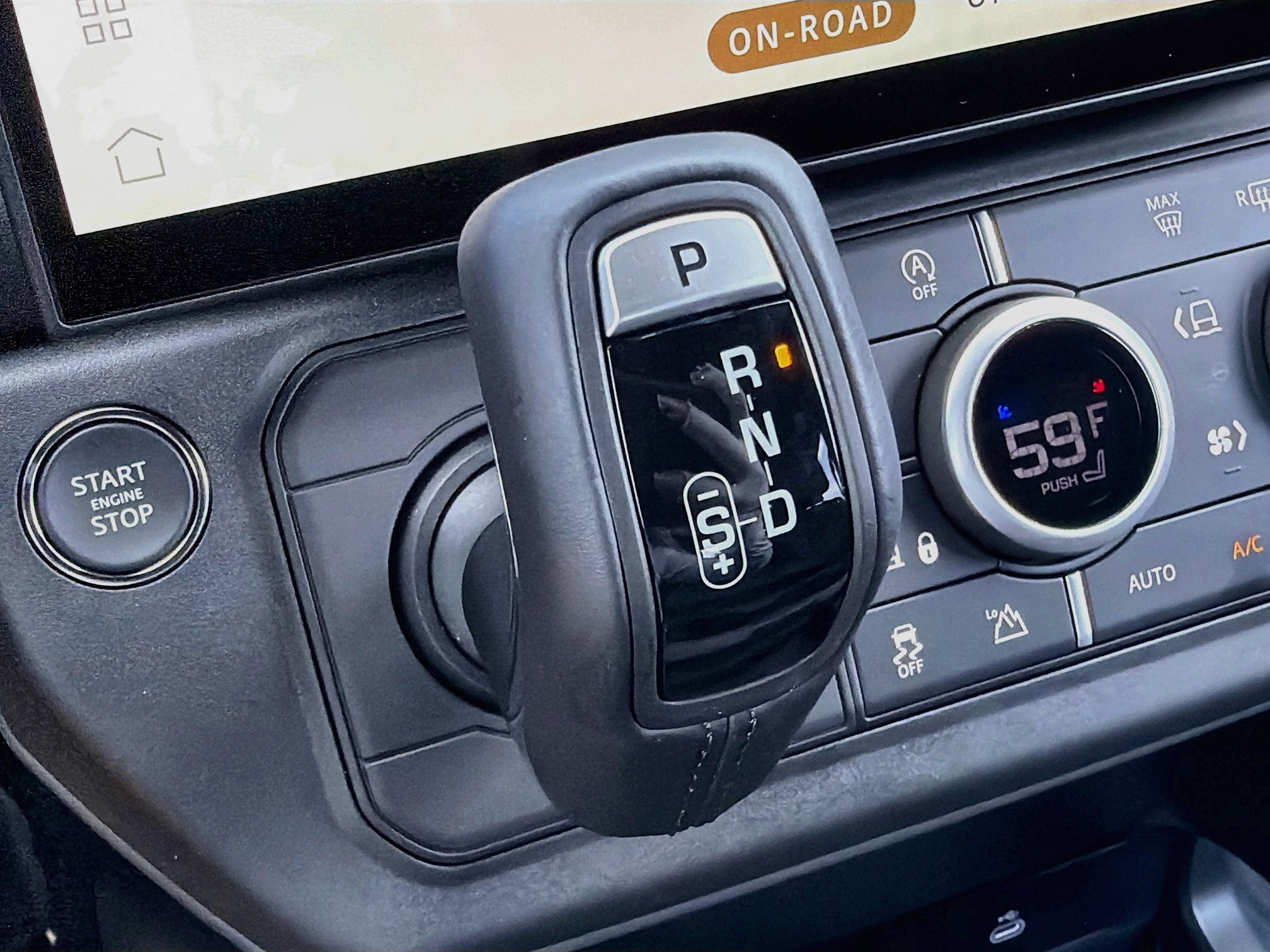 New 2026 Land Rover Defender 110 X-Dynamic SE AWD/4WD image 29