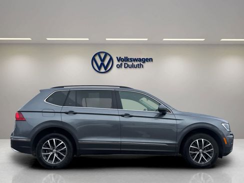Certified 2020 Volkswagen Tiguan SE image 6
