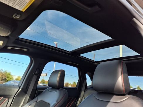 Used 2021 Ford Edge ST-Line image 9