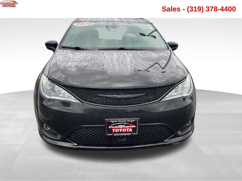 Used 2020 Chrysler Pacifica Touring-L w/ Advanced Safetytec Group FWD image 12