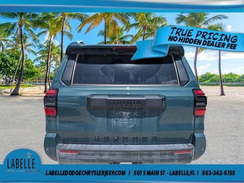 Used 2025 Toyota 4Runner TRD Off-Road Premium AWD/4WD image 4