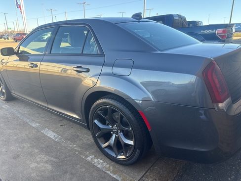Used 2023 Chrysler 300 S image 7