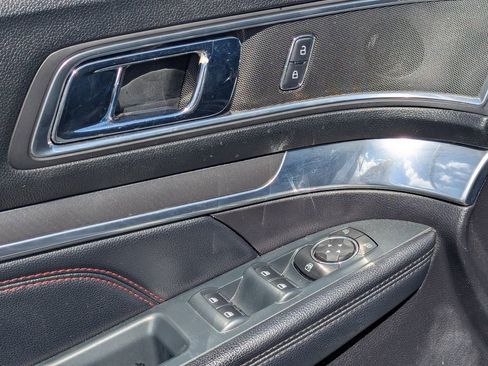 Used 2019 Ford Explorer Sport AWD/4WD image 28