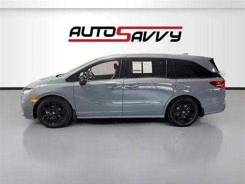 Used 2024 Honda Odyssey Sport image 4