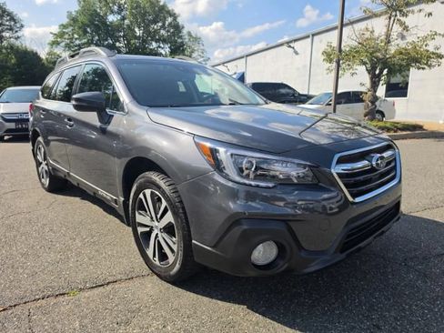 Used 2018 Subaru Outback 2.5i Limited AWD/4WD image 7