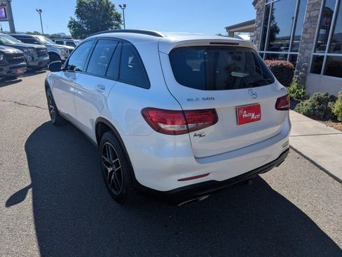 Used 2017 Mercedes-Benz GLC 300 4MATIC image 3