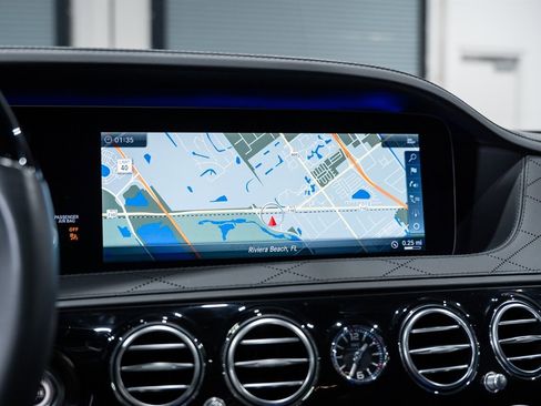 Used 2018 Mercedes-Benz Maybach S 560 4MATIC image 64