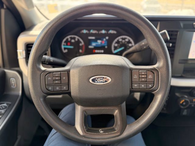 Used 2024 Ford F250 XLT w/ FX4 Off-Road Package AWD/4WD image 26