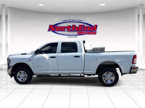 Used 2022 RAM 2500 Tradesman w/ Chrome Appearance Group image 3