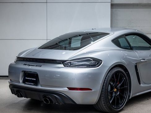 Certified 2024 Porsche 718 Cayman GTS image 22