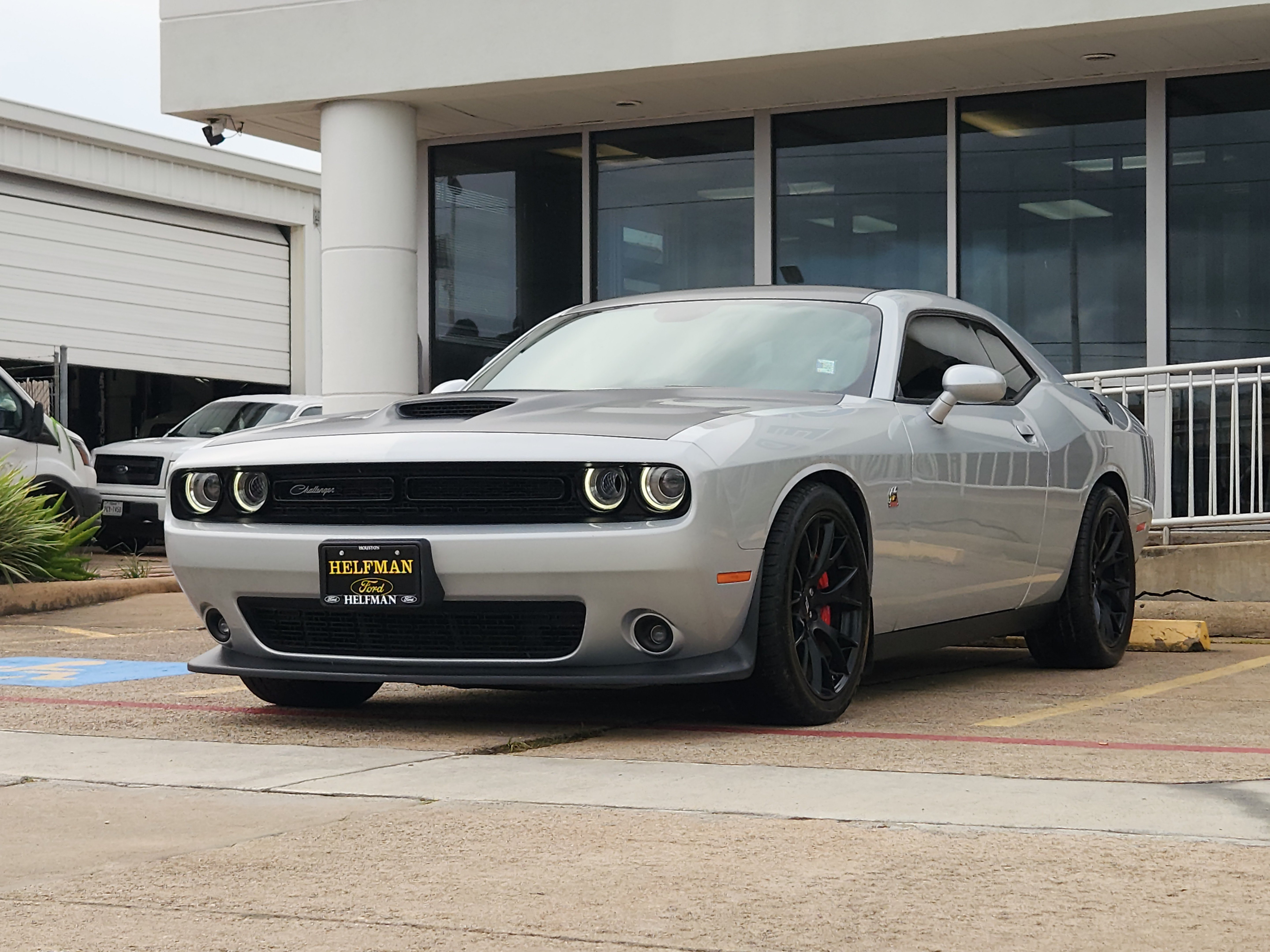 Used 2019 Dodge Challenger R/T Scat Pack w/ Dynamics Package RWD image 2