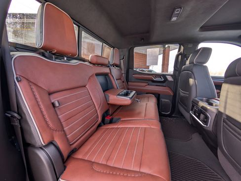 Used 2025 GMC Sierra 1500 Denali Ultimate image 54