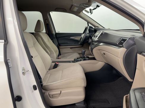 Certified 2017 Honda Pilot LX image 35