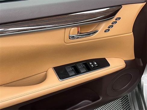 Used 2017 Lexus ES 350 image 10