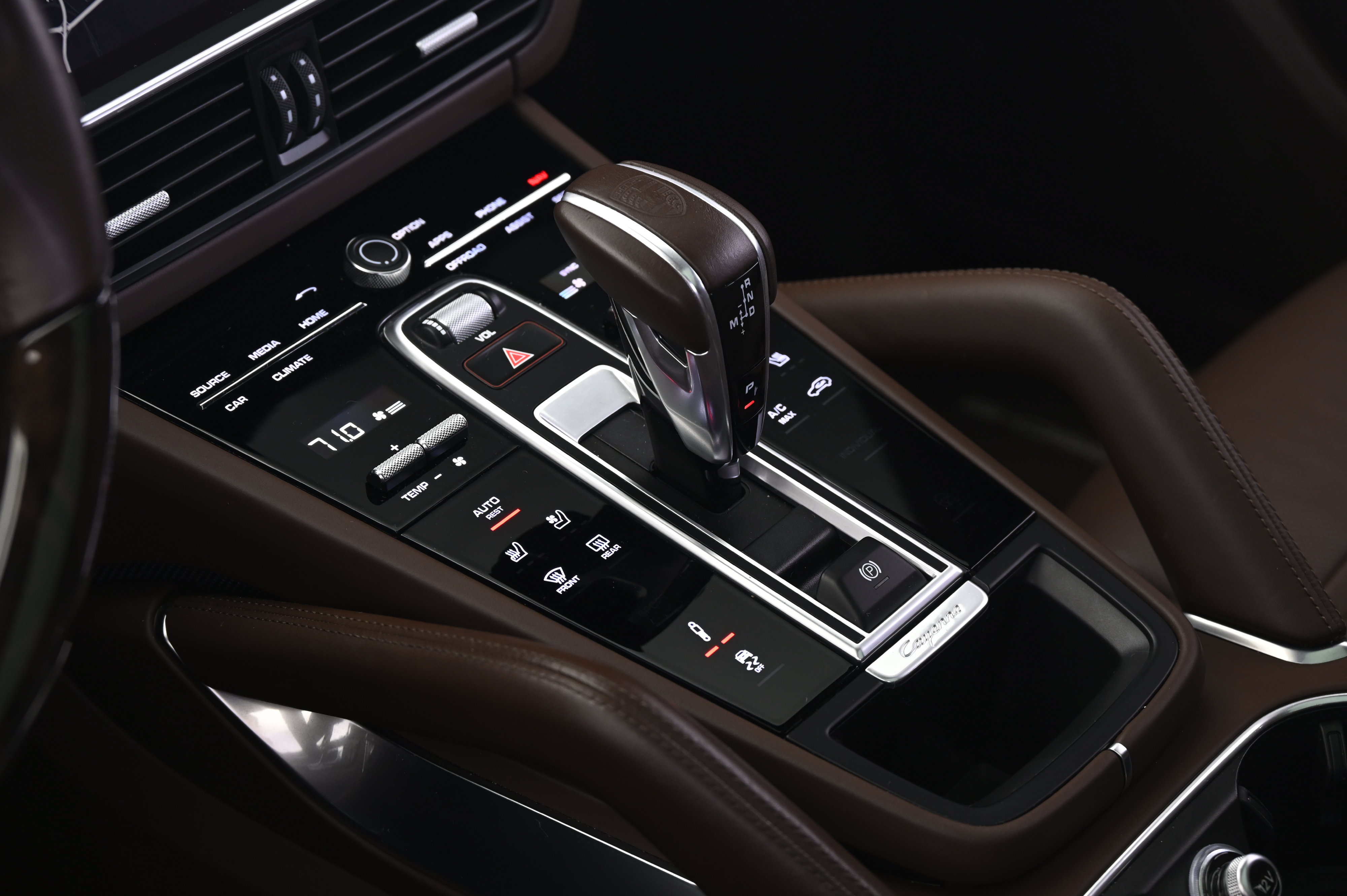 Certified 2023 Porsche Cayenne Turbo AWD/4WD image 35