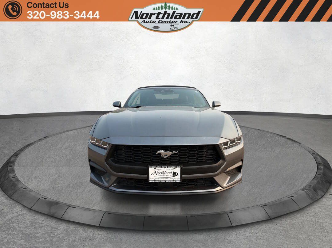Used 2025 Ford Mustang Premium RWD image 2