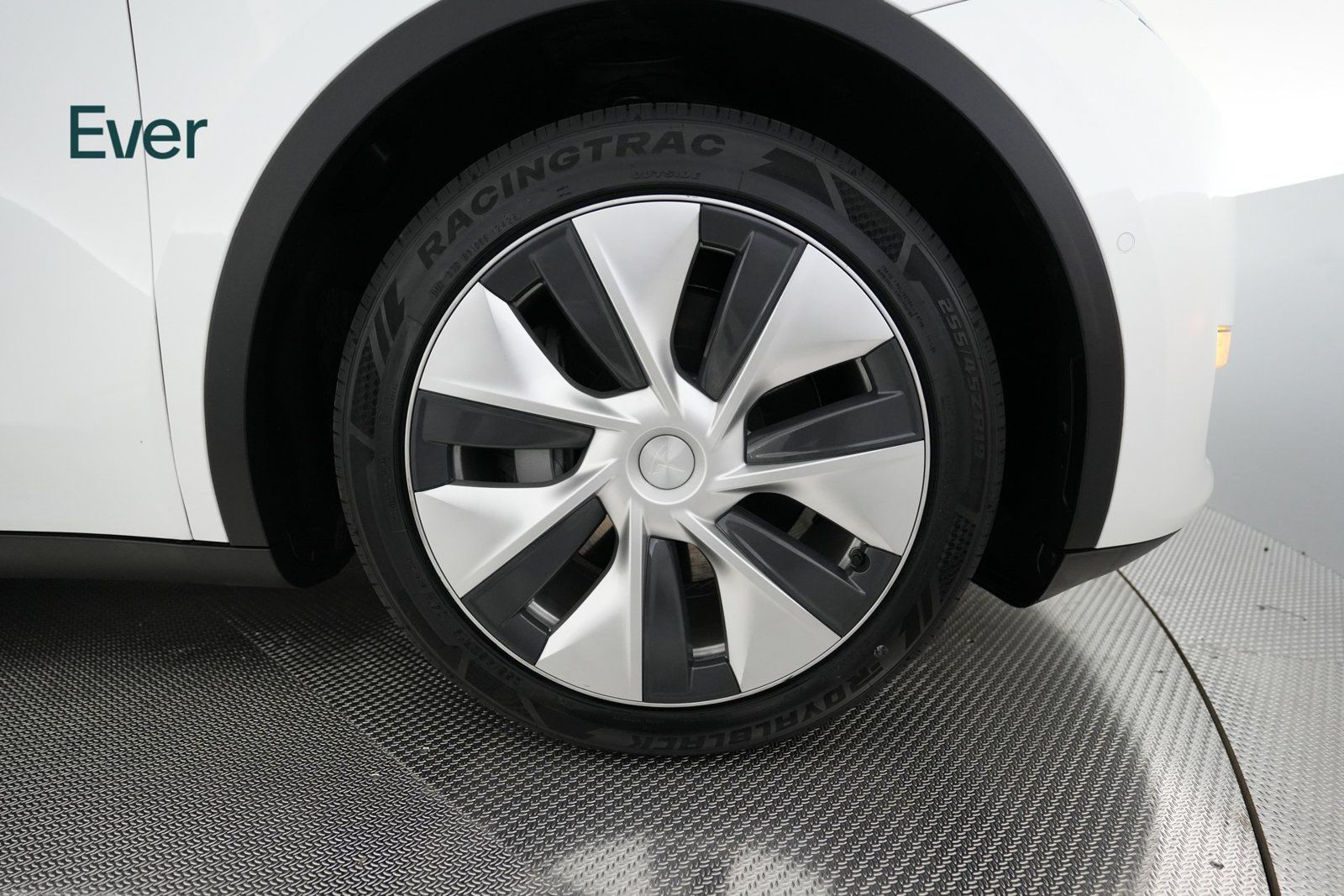Used 2021 Tesla Model Y Long Range AWD/4WD image 20
