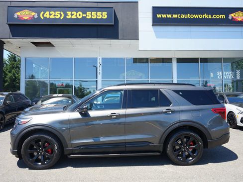 Used 2020 Ford Explorer ST w/ ST Street Pack AWD/4WD image 2