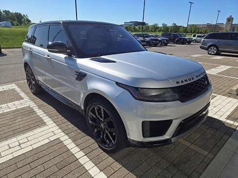 Used 2021 Land Rover Range Rover Sport HSE Silver Edition AWD/4WD image 3