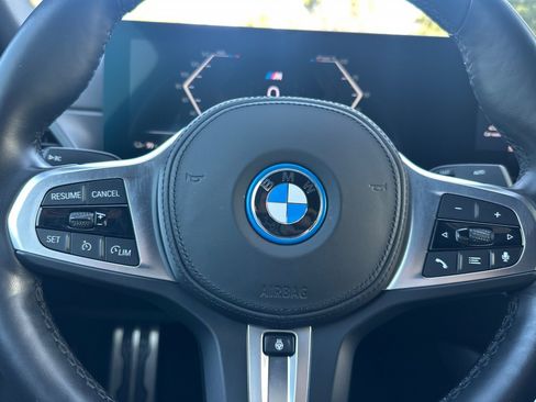 Used 2023 BMW i4 eDrive40 w/ M Sport Package RWD image 28