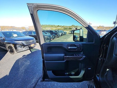 Used 2023 GMC Sierra 2500 Denali w/ Technology Package image 15