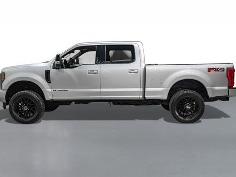 Used 2019 Ford F250 Lariat image 9