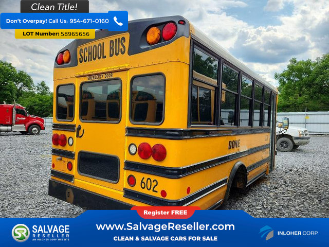 Used 2014 Chevrolet Express 4500 w/ School Bus Package RWD image 4