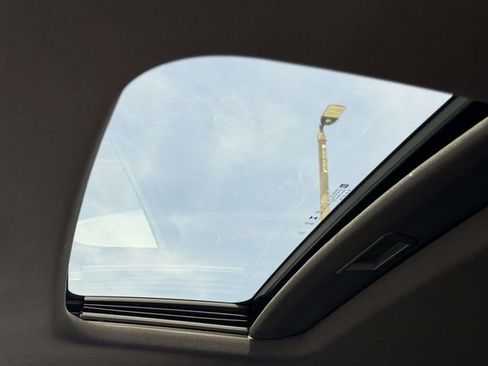 New 2026 Chevrolet Trax RS w/ Sunroof Package image 20