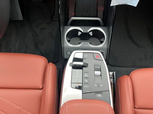 Used 2026 BMW X1 xDrive28i image 11