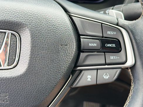 Used 2019 Honda Insight Touring image 16