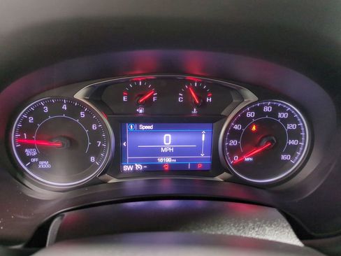 Used 2023 GMC Terrain SLE w/ Driver Convenience Package image 33